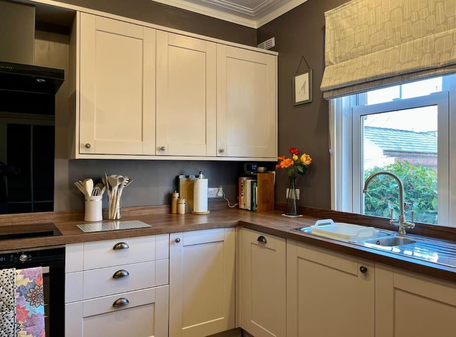 The Lytham Cottage Lytham St. Annes Eksteriør bilde